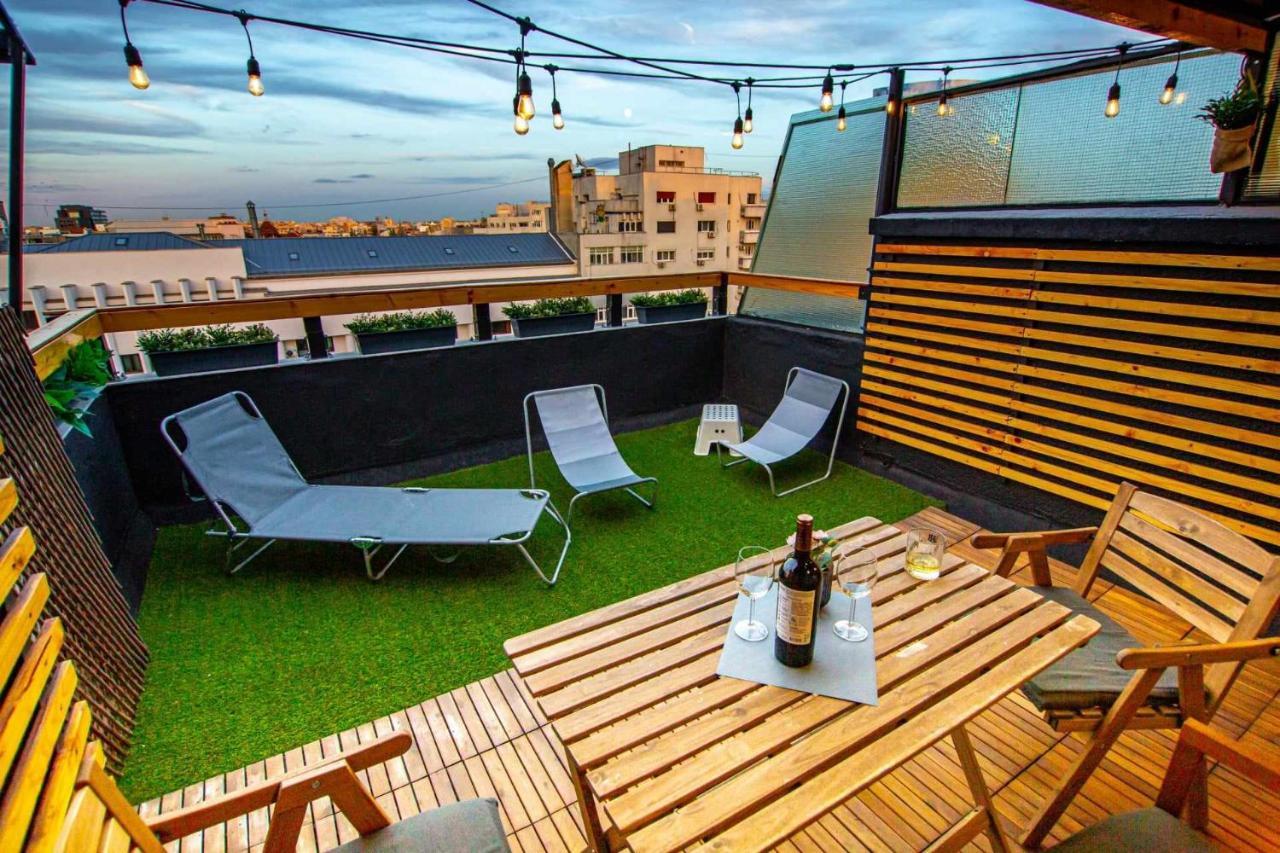Apartment With Panoramic Terrace In City Center Бухарест Екстер'єр фото